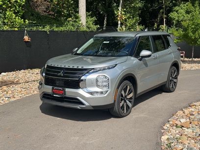 New 2025 Mitsubishi Outlander SE