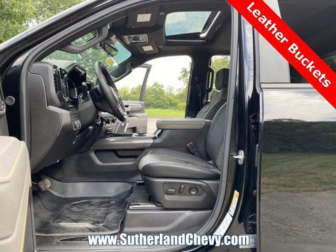 Certified 2025 Chevrolet Silverado 2500 ZR2 w/ Technology Package image 24