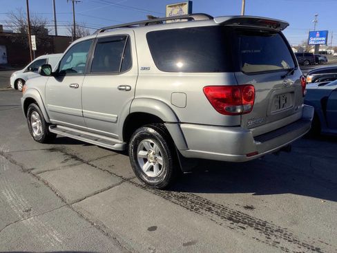 Used 2007 Toyota Sequoia SR5 image 14