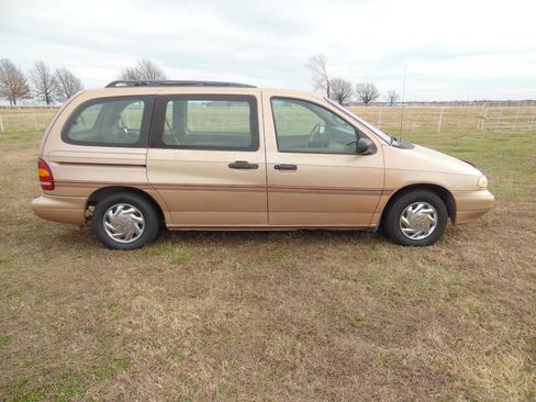 Used 1995 Ford Windstar LX image 12