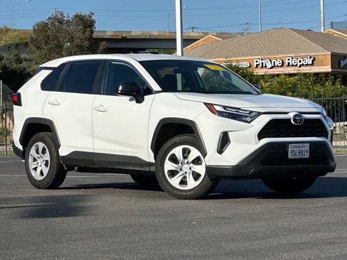 Used 2025 Toyota RAV4 LE image 8
