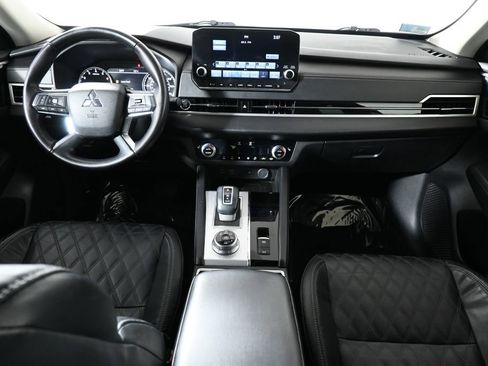 Used 2022 Mitsubishi Outlander SEL image 4