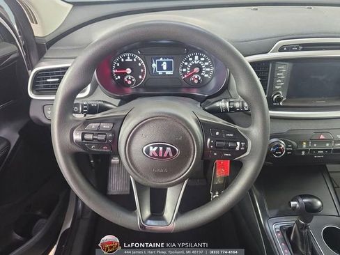 Used 2018 Kia Sorento LX image 19