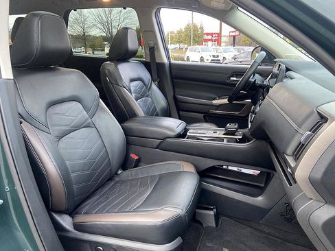 Certified 2023 Nissan Pathfinder Platinum image 18