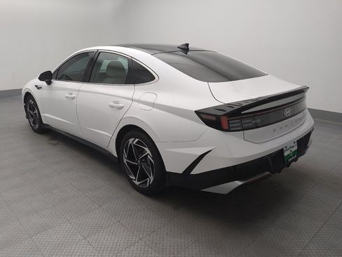 Used 2024 Hyundai Sonata SEL w/ Convenience Package FWD image 5