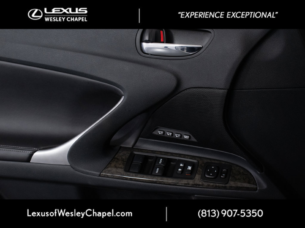 Used 2015 Lexus IS 250C w/ Luxury Package RWD image 22