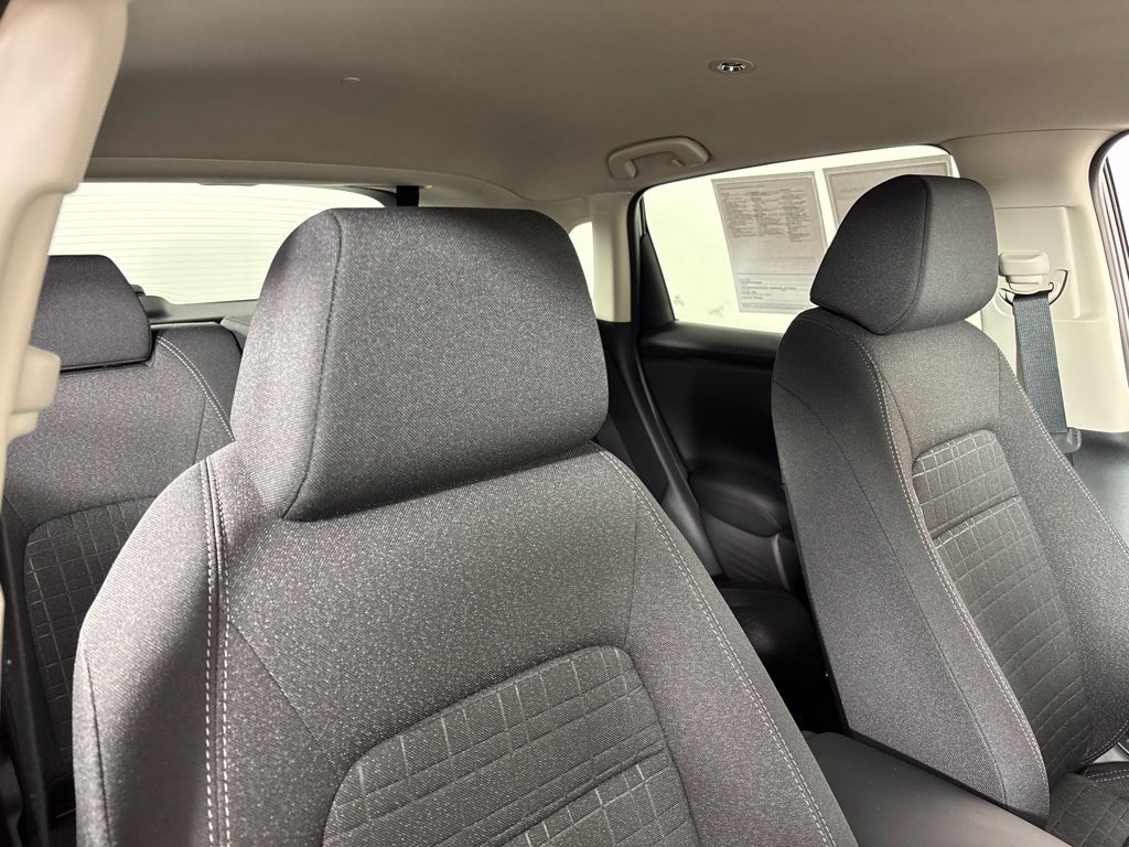 Used 2027 Honda HR-V LX image 14