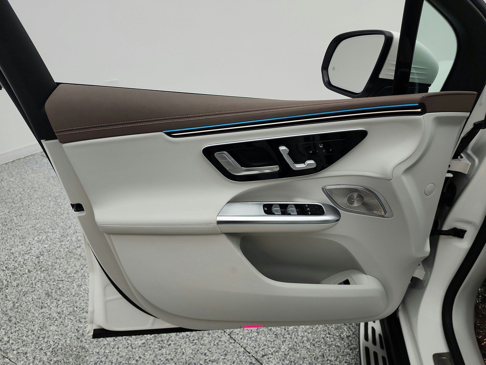 Used 2023 Mercedes-Benz EQE 350+ 4MATIC SUV image 14