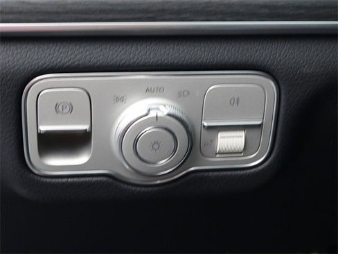 New 2026 Mercedes-Benz GLS 450 4MATIC image 15