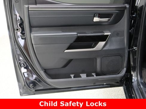 Used 2024 Toyota Tundra Limited image 29