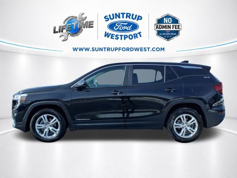 Used 2024 GMC Terrain SLE FWD image 22
