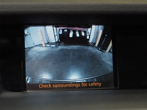 Used 2014 Toyota Sienna XLE image 21