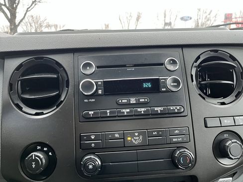 Used 2016 Ford F250 XL w/ Power Equipment Group image 14