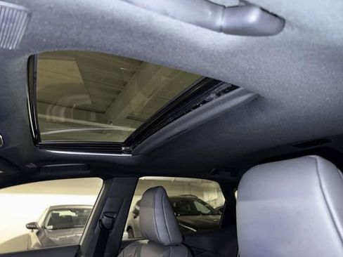 Used 2025 Lexus RX 350 Premium w/ Accessory Package AWD/4WD image 21