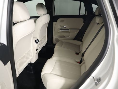 Certified 2025 Mercedes-Benz GLA 250 GLA 250 image 22