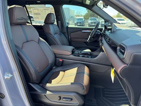 New 2026 Honda Pilot TrailSport image 11