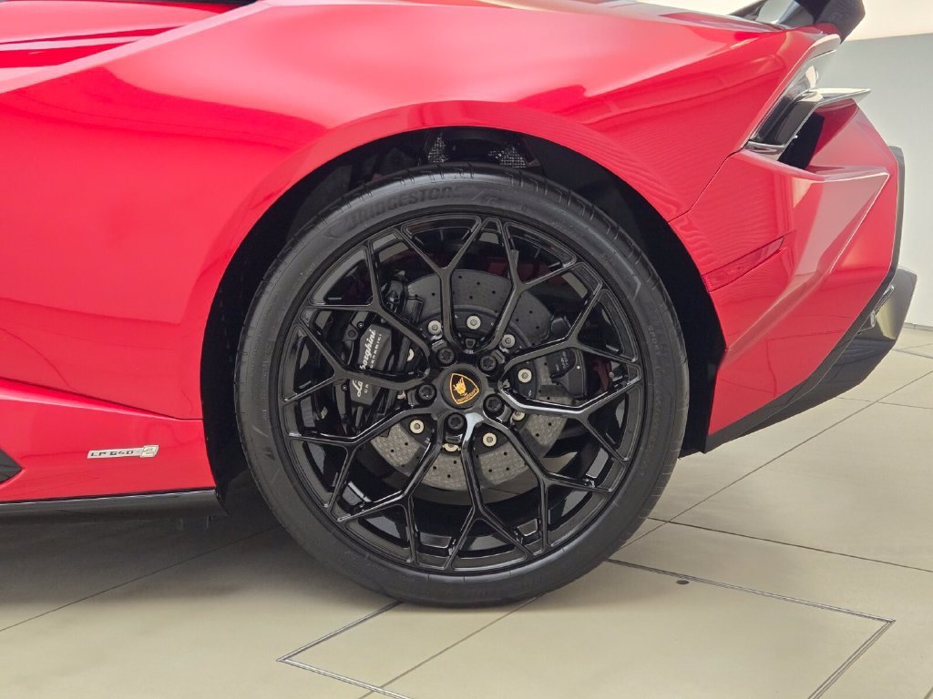 Used 2023 Lamborghini Huracan Tecnica RWD image 14