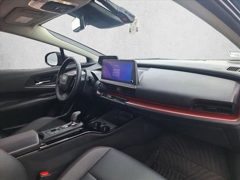 Used 2024 Toyota Prius Prime FWD image 18