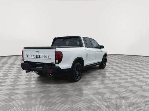 Used 2024 Honda Ridgeline Black Edition image 8