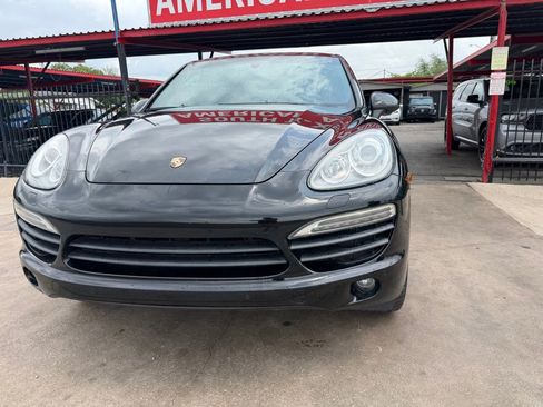 Used 2014 Porsche Cayenne S image 9
