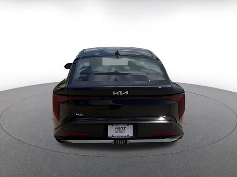Used 2025 Kia K4 LXS image 11