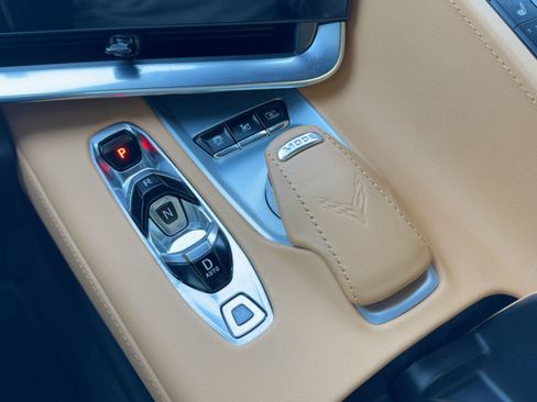 Used 2021 Chevrolet Corvette Stingray Preferred Cpe w/ Z51 Performance Package image 16