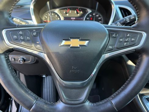 Used 2022 Chevrolet Equinox LT image 14