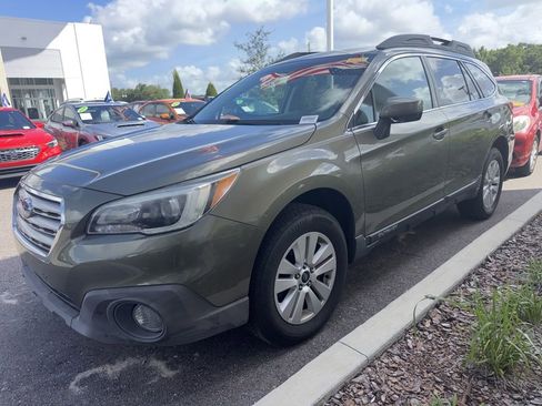 Used 2016 Subaru Outback 2.5i Premium AWD/4WD image 3