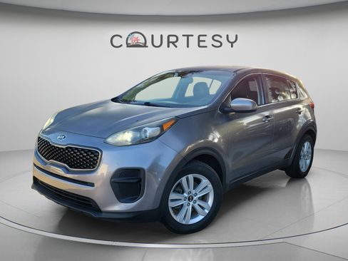 Used 2019 Kia Sportage LX FWD image 1