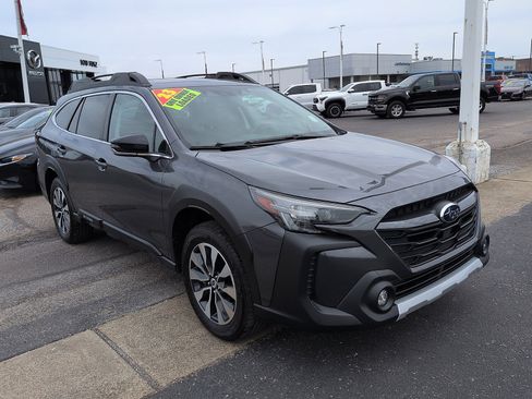 Used 2023 Subaru Outback Limited image 1