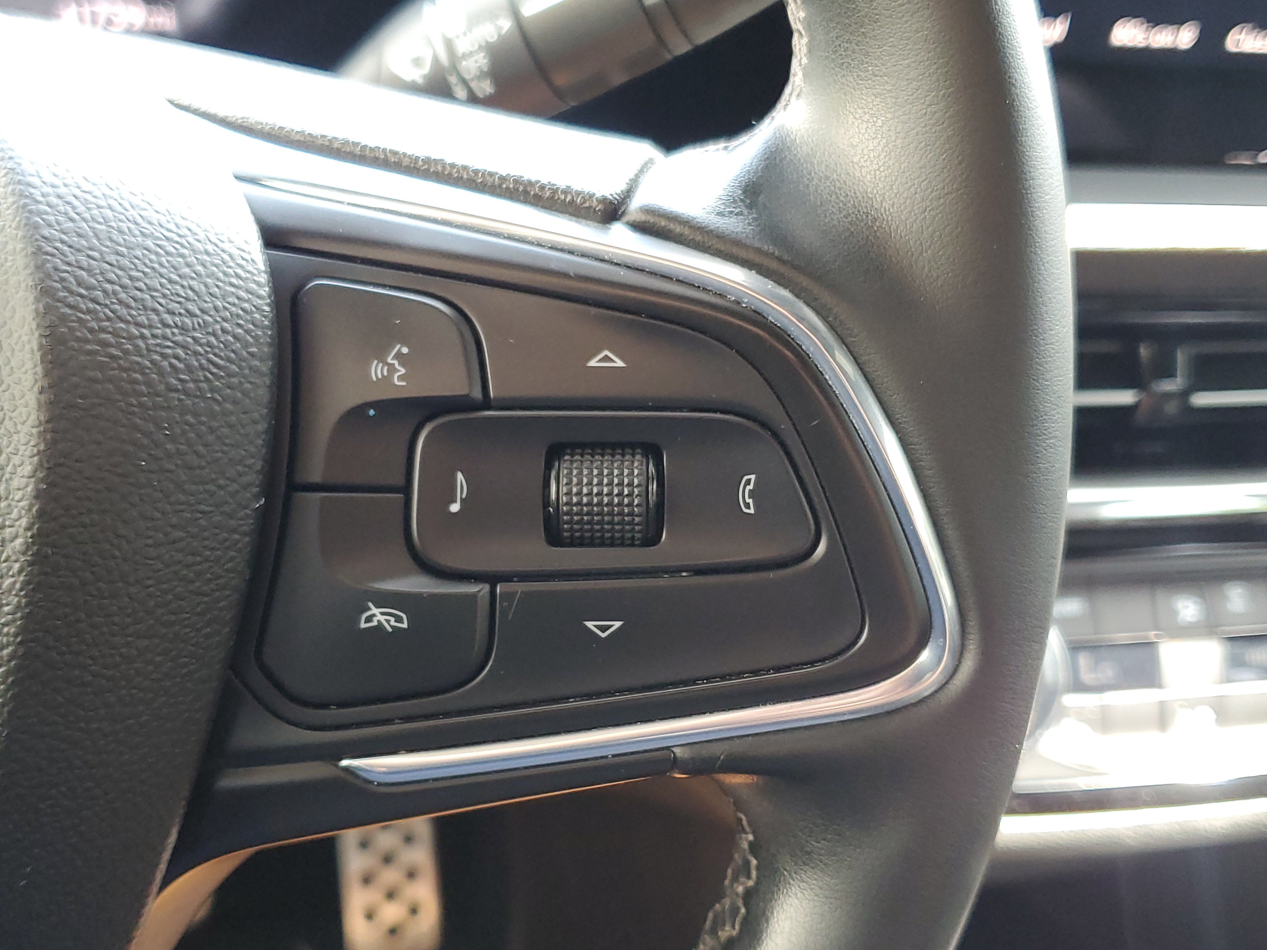 Certified 2024 Buick Envista Sport Touring w/ Convenience I Package FWD image 25