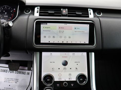 Used 2020 Land Rover Range Rover Sport SE image 31