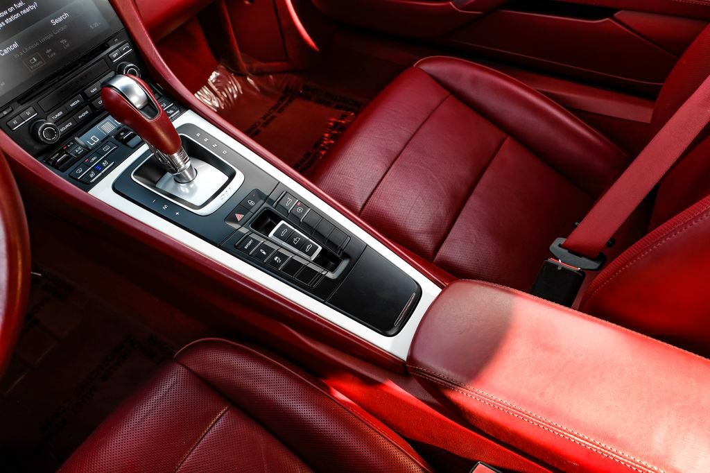 Used 2018 Porsche 911 Carrera image 21