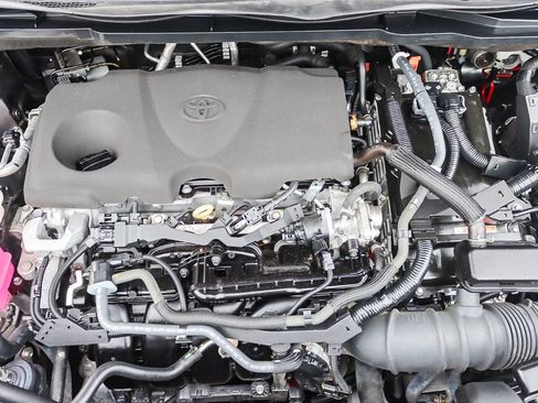 Used 2023 Toyota Sienna LE image 60