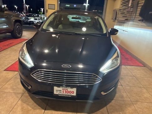 Used 2015 Ford Focus Titanium image 3