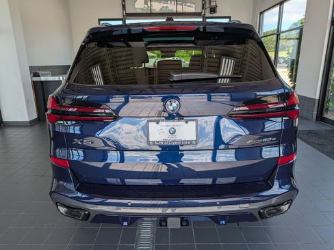 New 2026 BMW X5 xDrive50e w/ Executive Package AWD/4WD image 3