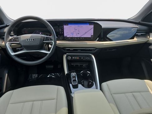 Certified 2025 Audi Q5 Premium w/ Convenience Package AWD/4WD image 9