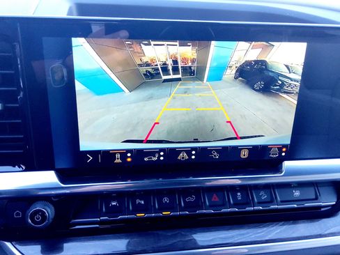 New 2026 Chevrolet Silverado 1500 LTZ w/ Z71 Off-Road Package image 17