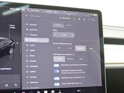 Used 2024 Tesla Model Y Long Range image 24