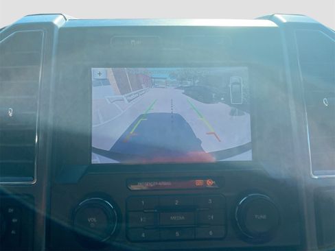 Used 2019 Ford F350 XLT w/ XLT Premium Package image 13