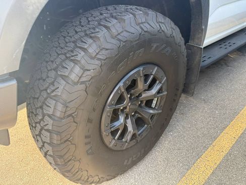 Certified 2023 Ford F150 Raptor w/ Raptor 37 Performance Package AWD/4WD image 11