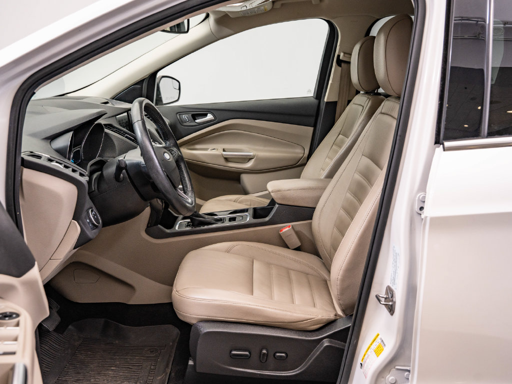 Used 2018 Ford Escape Titanium FWD image 22