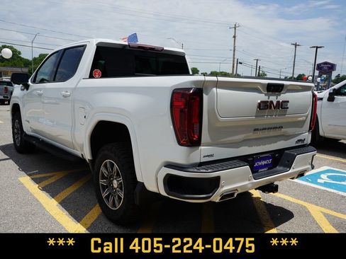 Used 2024 GMC Sierra 1500 AT4 w/ Technology Package AWD/4WD image 12