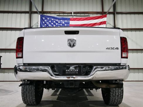 Used 2018 RAM 2500 Tradesman w/ Chrome Appearance Group AWD/4WD image 9