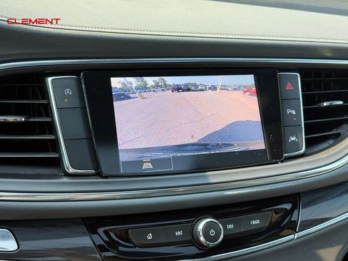 Used 2023 Buick Enclave Essence w/ Experience Buick Package FWD image 29