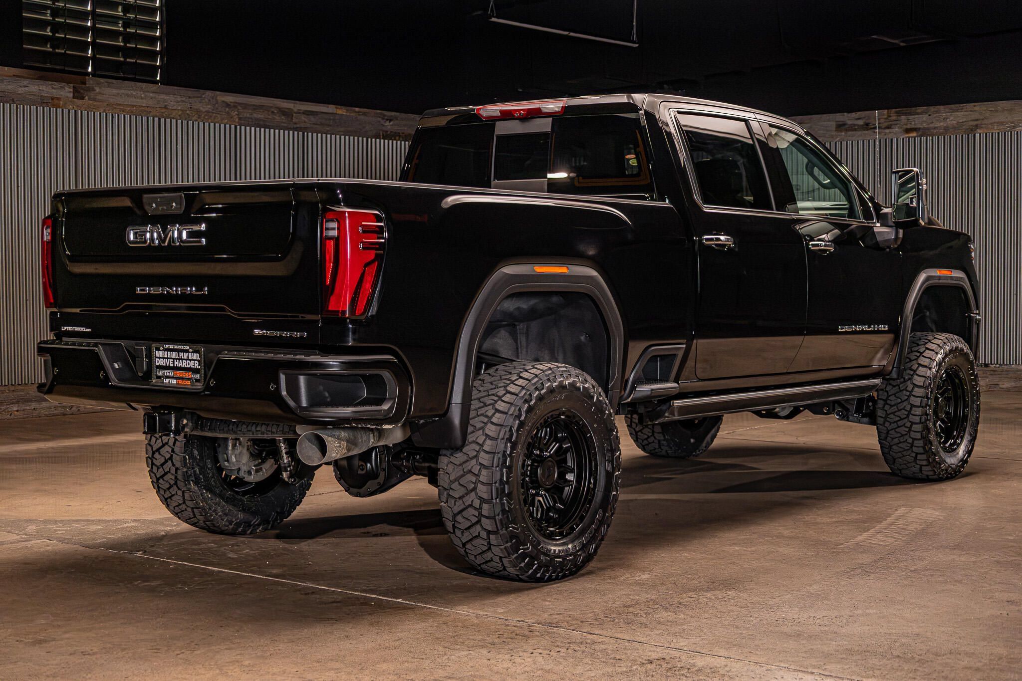 Used 2026 GMC Sierra 3500 Denali w/ Denali Reserve Package AWD/4WD image 10