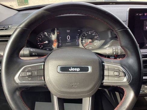 Used 2022 Jeep Compass Trailhawk w/ Trailhawk Convenience Group AWD/4WD image 30