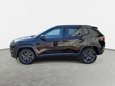 New 2026 Jeep Compass Limited image 8