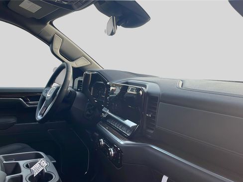 New 2026 GMC Sierra 1500 Elevation image 19
