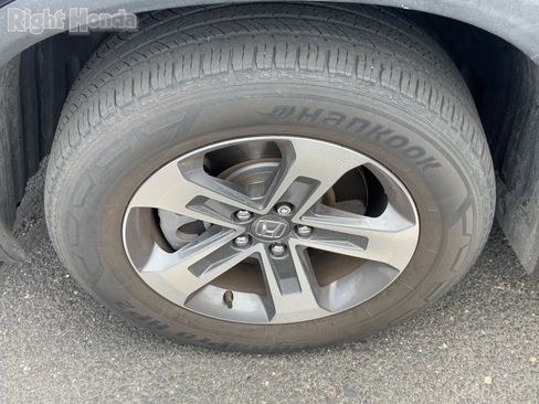 Certified 2024 Honda Pilot EX-L image 8